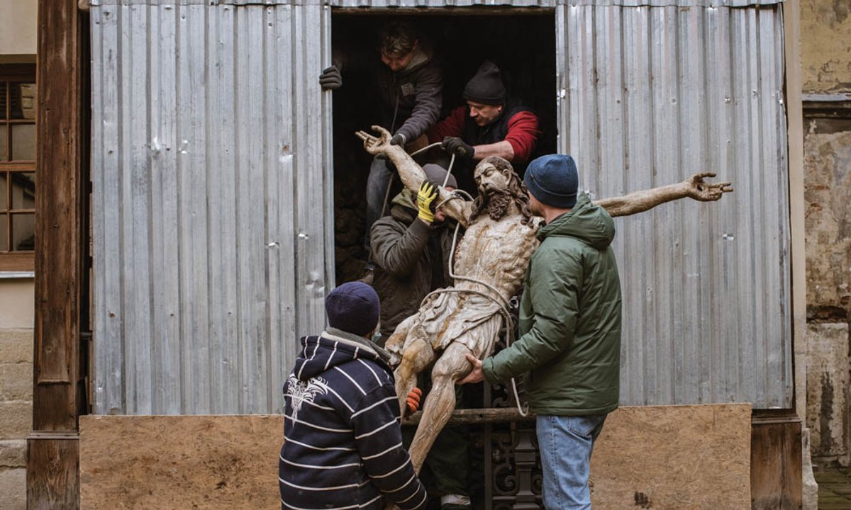 Ukrainian church buildings and locations of worship devastated by battle Ukrainian church buildings and locations of worship devastated by battle
