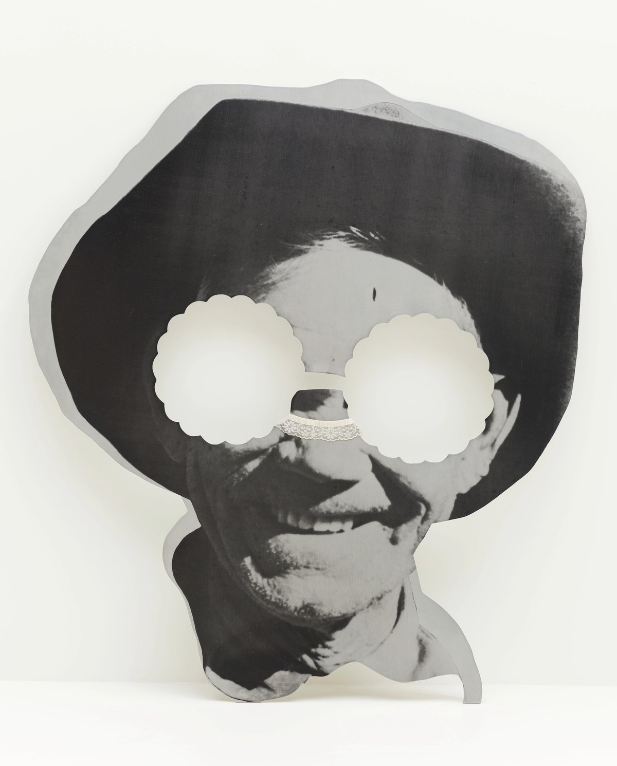 Cady Noland, Psychedelic Cowhand (no date). The Estate of Norah and Norman Stone; © Cady Noland. Photo: Katherine Du Tiel. Courtesy SFMOMA.