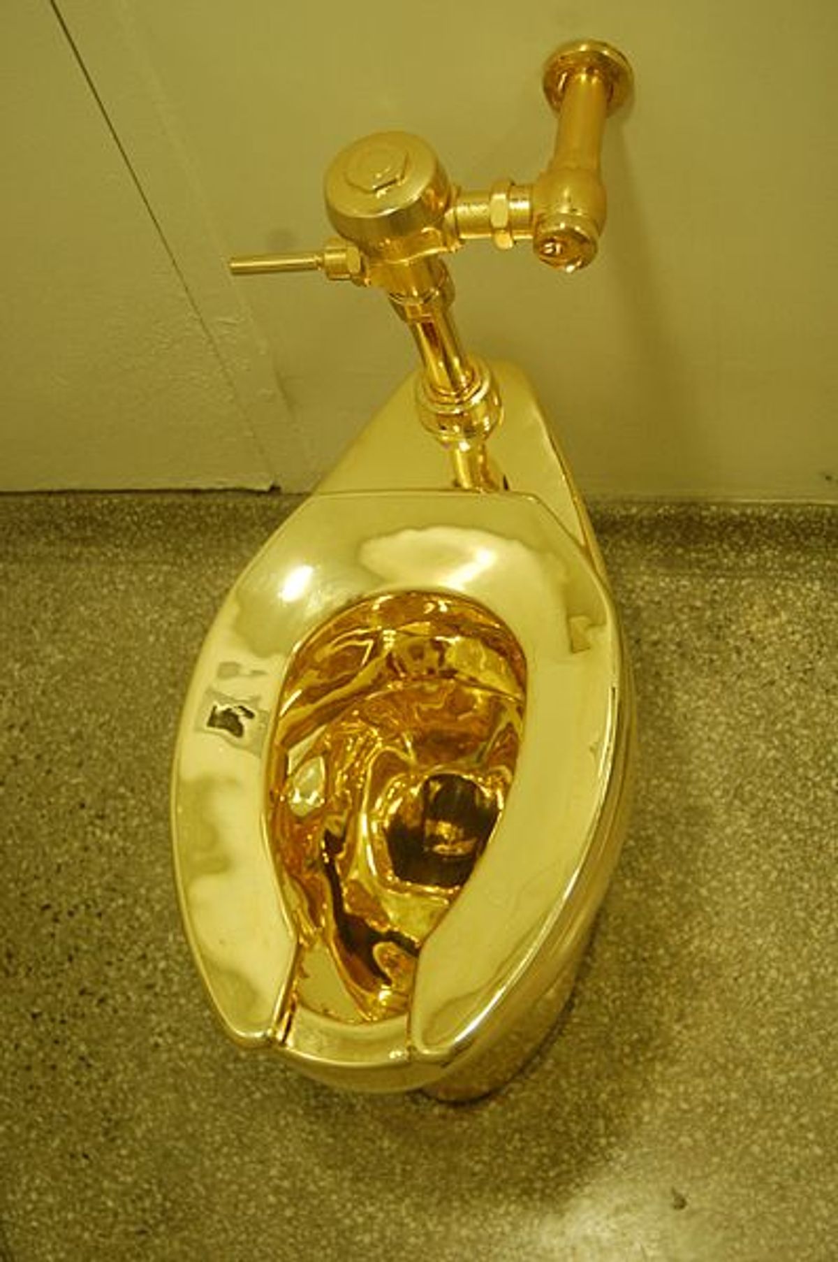 The infamous, fully functioning, 18-carat gold toilet (America, 2016) was stolen from Blenheim Palace, UK, in 2019