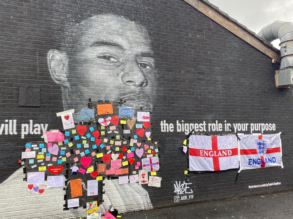 A mural of Marcus Rashford in Withington, Manchester Twitter