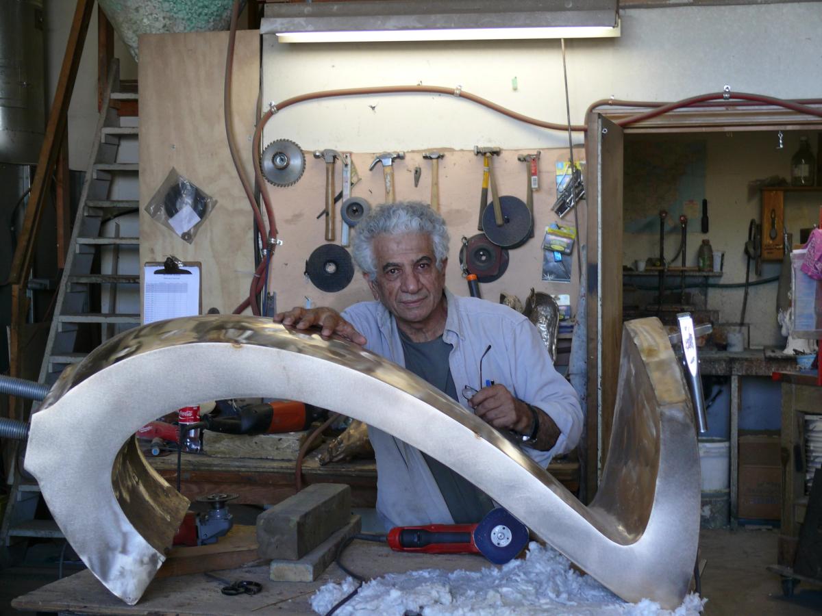 Parvis Tanavoli in his Vancouver studio: the Iranian artist has been banned from leaving Iran 
