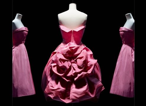 Venus by Christian Dior: The Journey of a Dress - YouTube