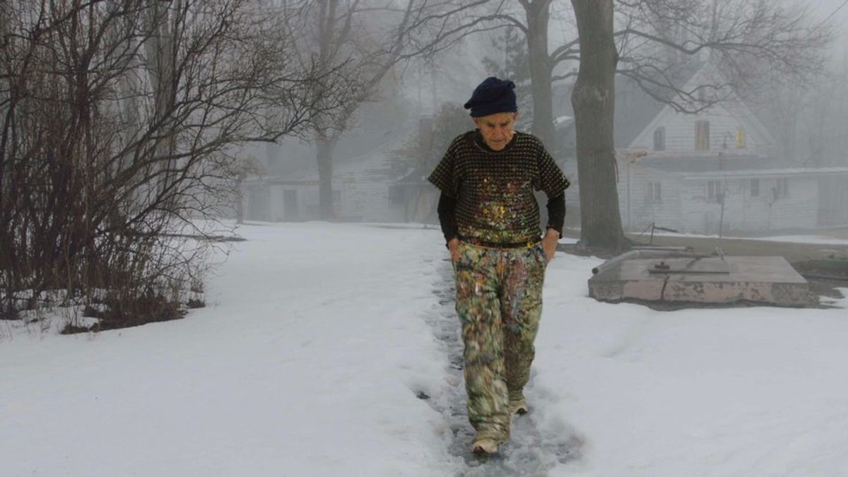 Painter Larry Poons walking to his studio in The Price of Everything, directed by Nathaniel Kahn Courtesy of HBO Documentary Films