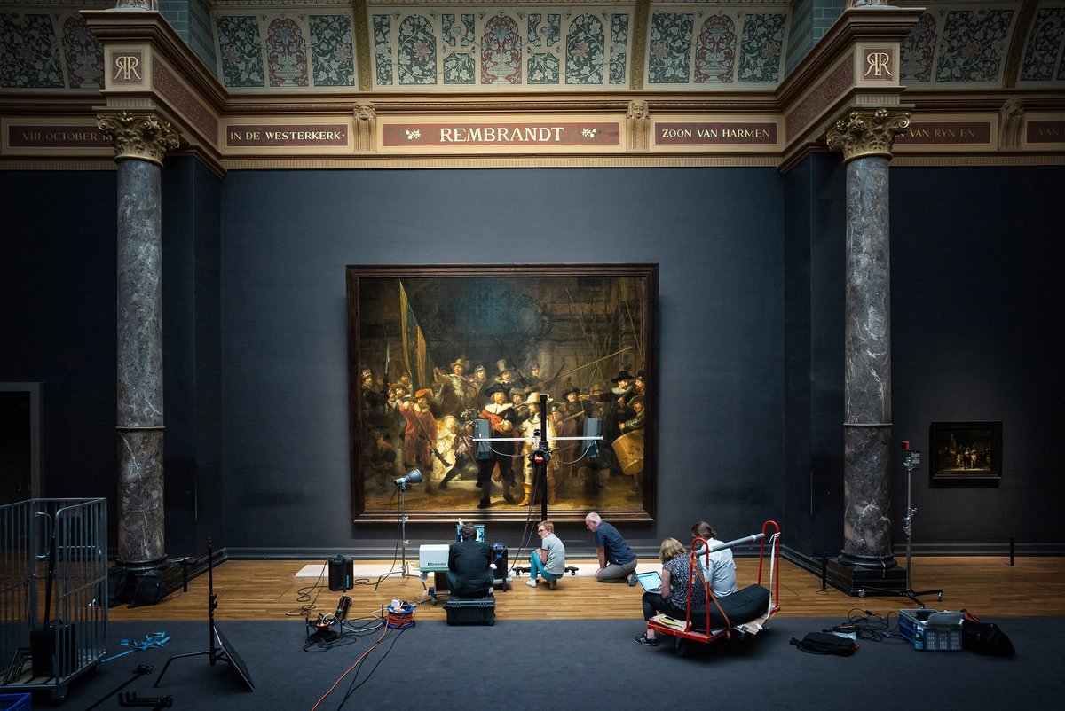 Preliminary research on The Night Watch at the Rijksmuseum in Amsterdam Photo: Daniel Maissan