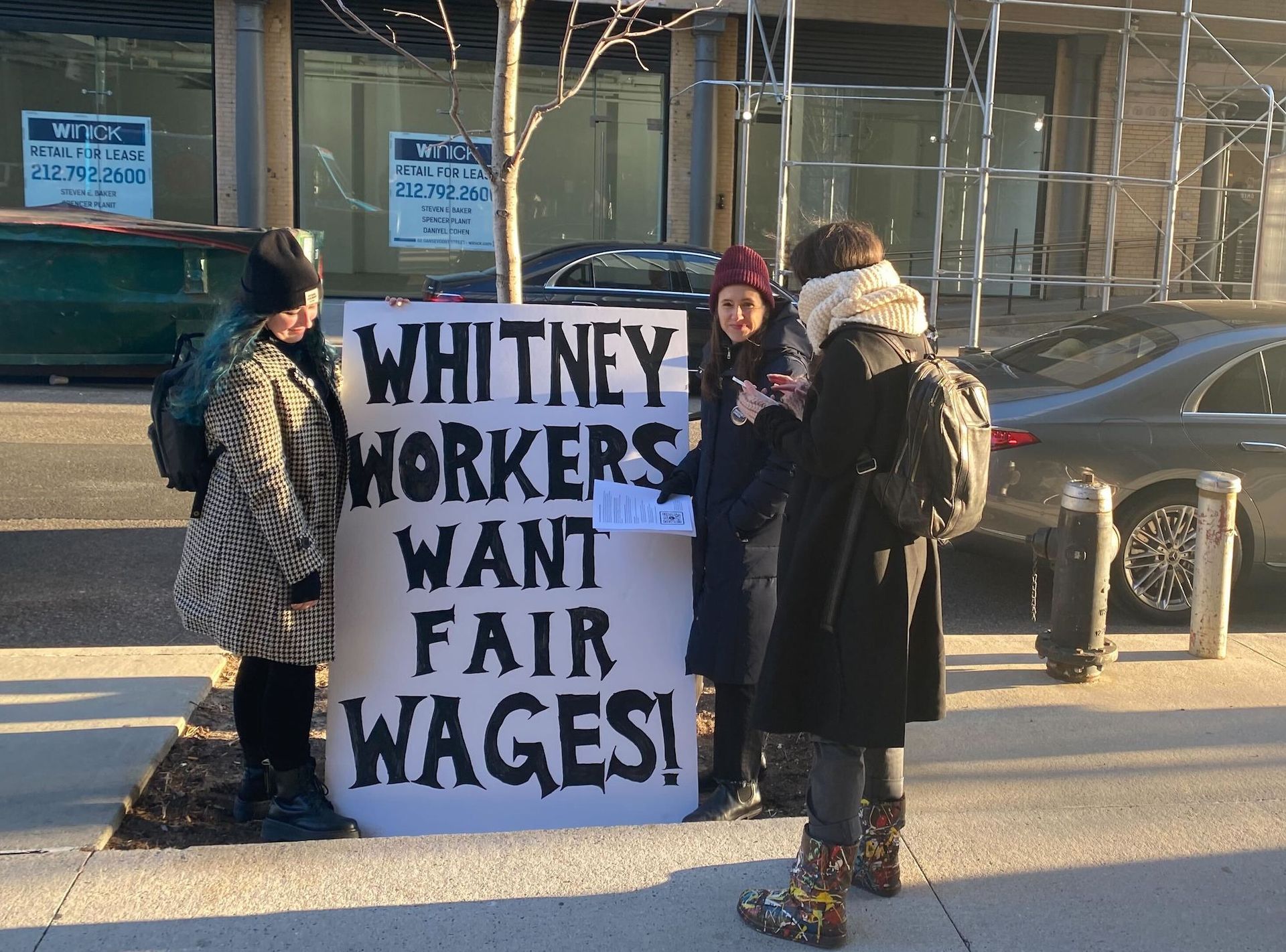 Whitney Museum Union members hand out leaflets outside the museum on 29 March © The Art Newspaper