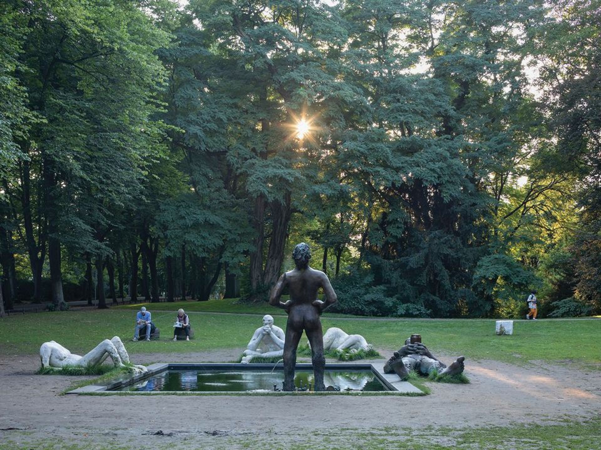 The five figures in Eisenman's sculpture were sprayed with swastikas and sex organs—and one was decapitated Henning Rogge