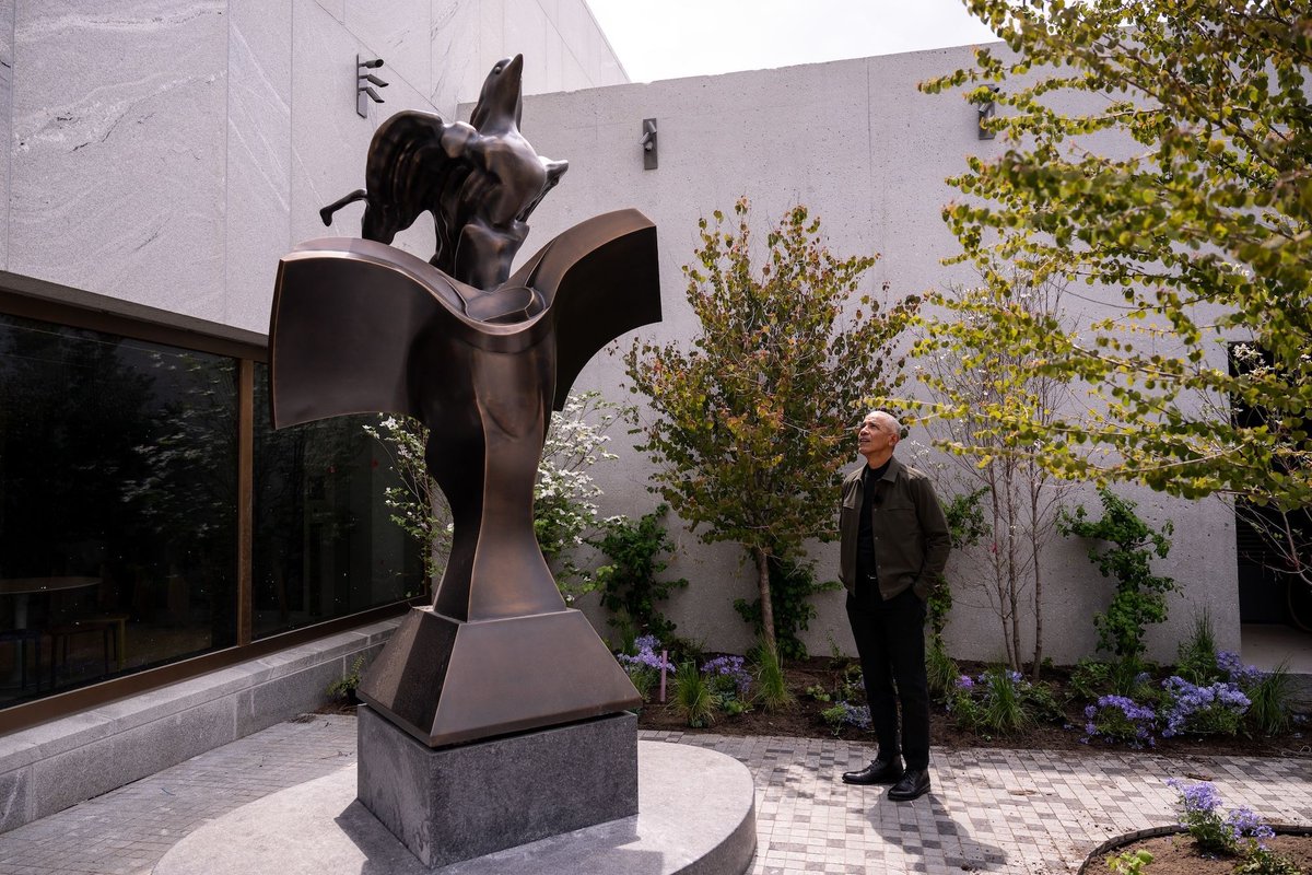 Book Bird by Richard Hunt in the library and reading garden at the Obama Presidential Center in Chicago Courtesy The Obama Foundation