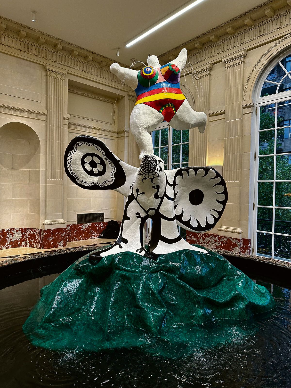 Niki de Saint Phalle’s La femme et l’oiseau fontaine at Salon 94 gallery

Gareth Harris