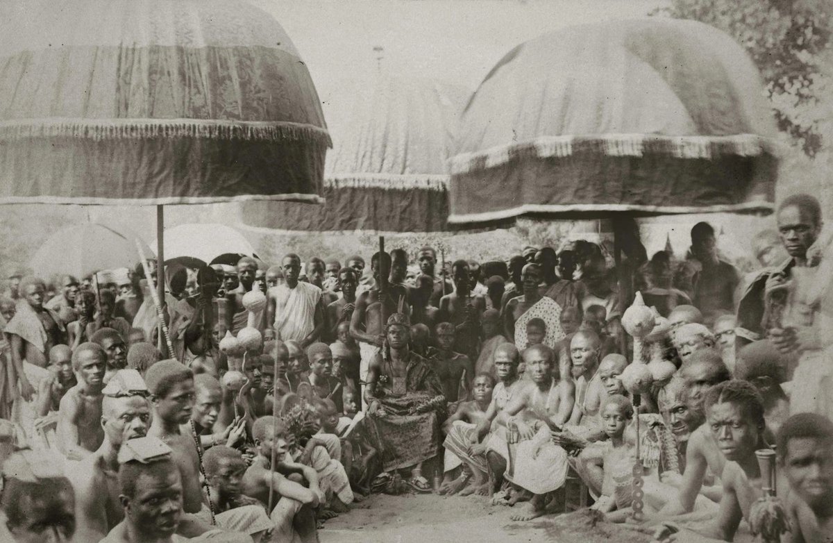 People of the Asante kingdom, photographed in Kumasi in 1887. Nine years later, the British military invaded the kingdom, at which time the trumpet, with a skull attached, is believed to have been taken
National Archives