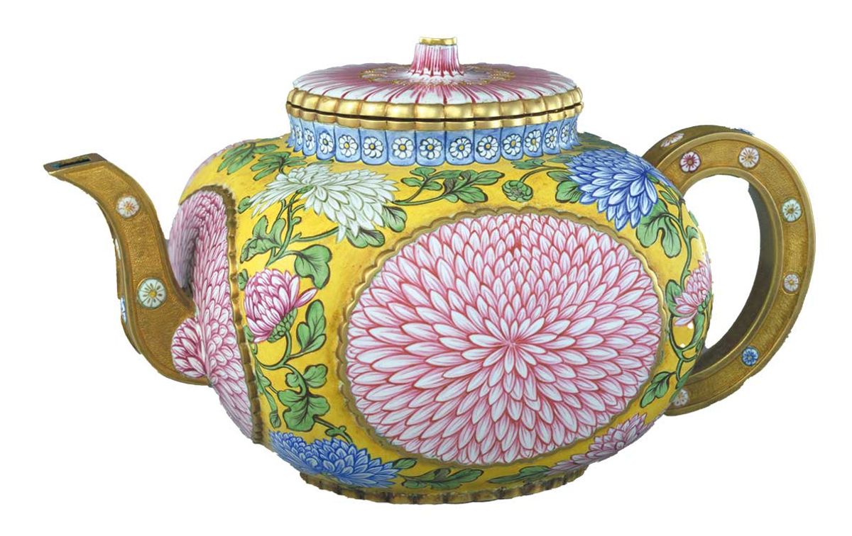 A teapot made in France in 1783 for Emperor Qianlong by the celebrated French enameller Joseph Coteau

Photo © Palace Museum, Beijing
