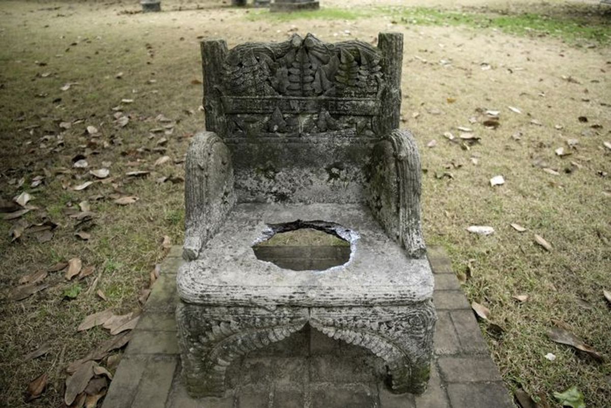 In their ransom demand, White Lies Matter mocked up images of what the chair would look like converted into a toilet Photo: White Lies Matter