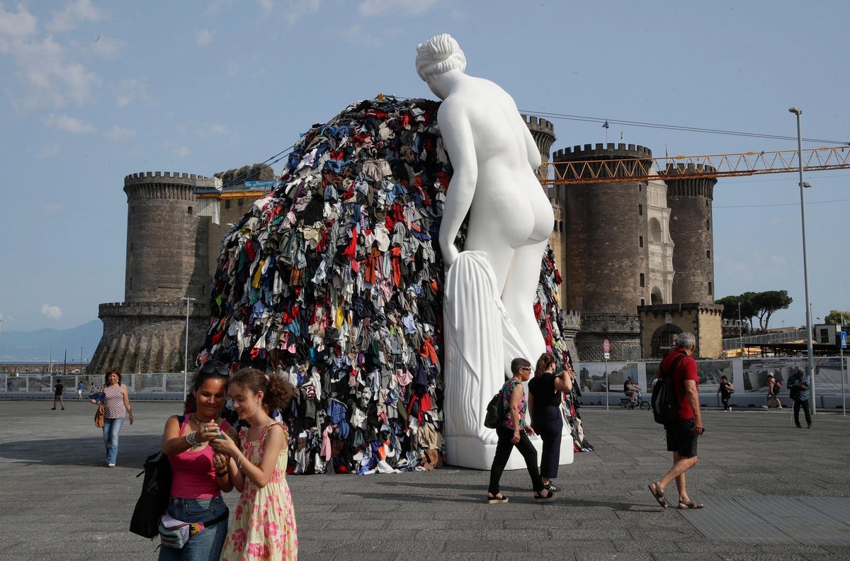 The installation in place before the arson attack, with the city's Castel Nuovo (New Castle) in the background
Photo: Independent Photo Agency/Alamy Live News