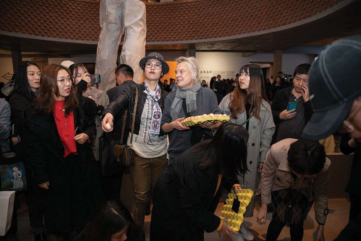 Sarah Lucas encourages participation in One Thousand Eggs, at the Red Brick Museum © Sarah Lucas; courtesy Red Brick Art Museum; Beijing; and Sadie Coles HQ; London