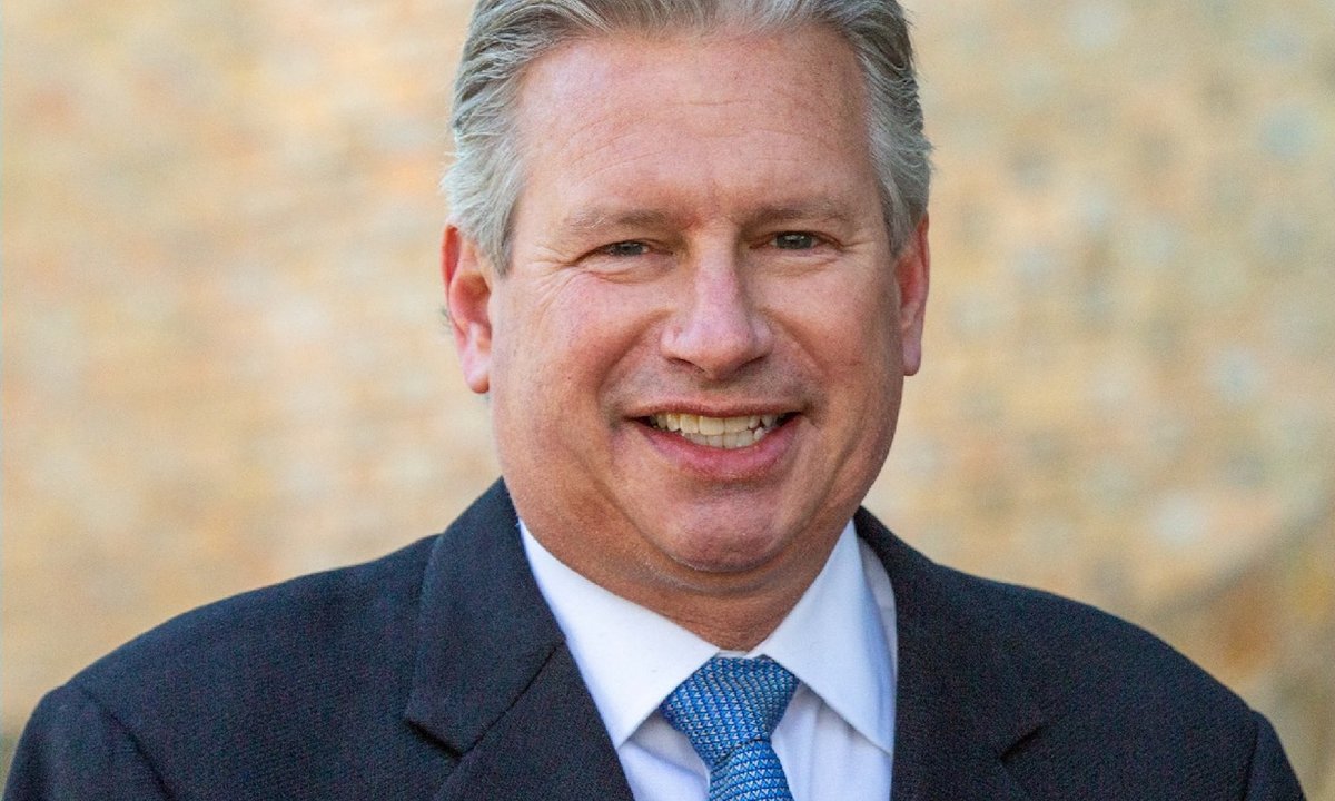 Aaron De Groft, Orlando Museum of Art director fired in Basquiat forgery scandal, has died, aged 59 – The Art Newspaper Aaron De Groft, Orlando Museum of Art director fired in Basquiat forgery scandal, has died, aged 59 – The Art Newspaper