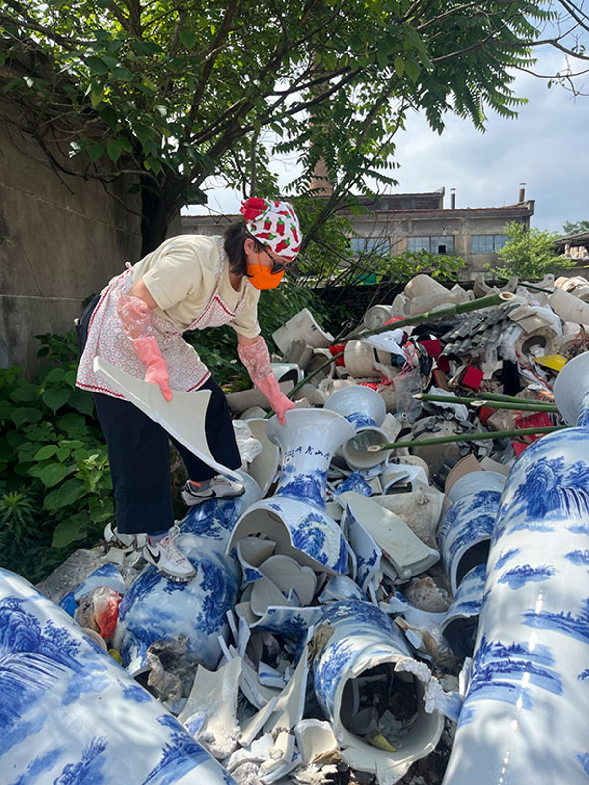 Jennifer Ling Datchuk is finding it difficult sourcing broken porcelain from China
Photo: courtesy the artist