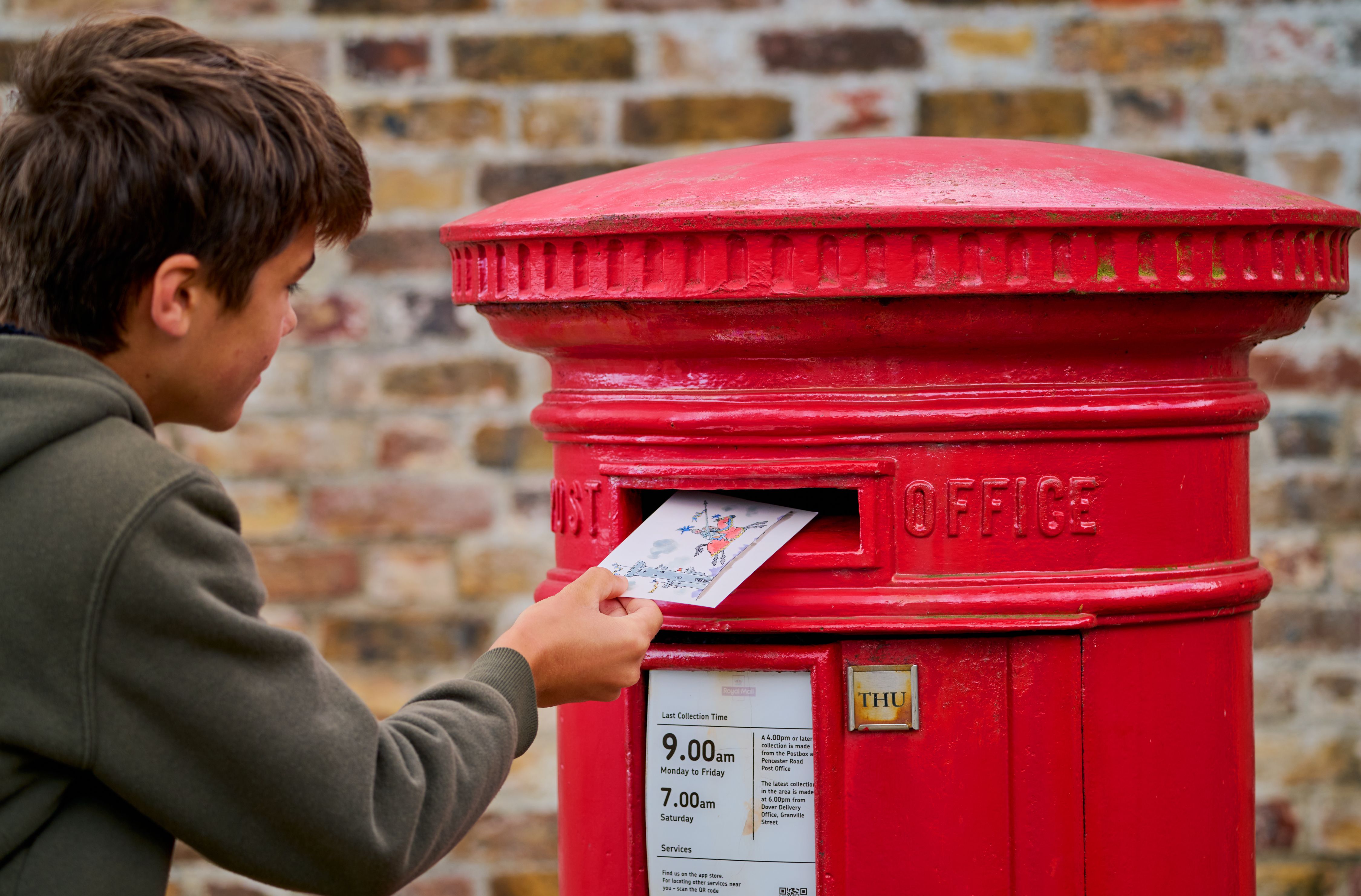 No one is sending postcards any more—but English Heritage is fighting back – The Art Newspaper