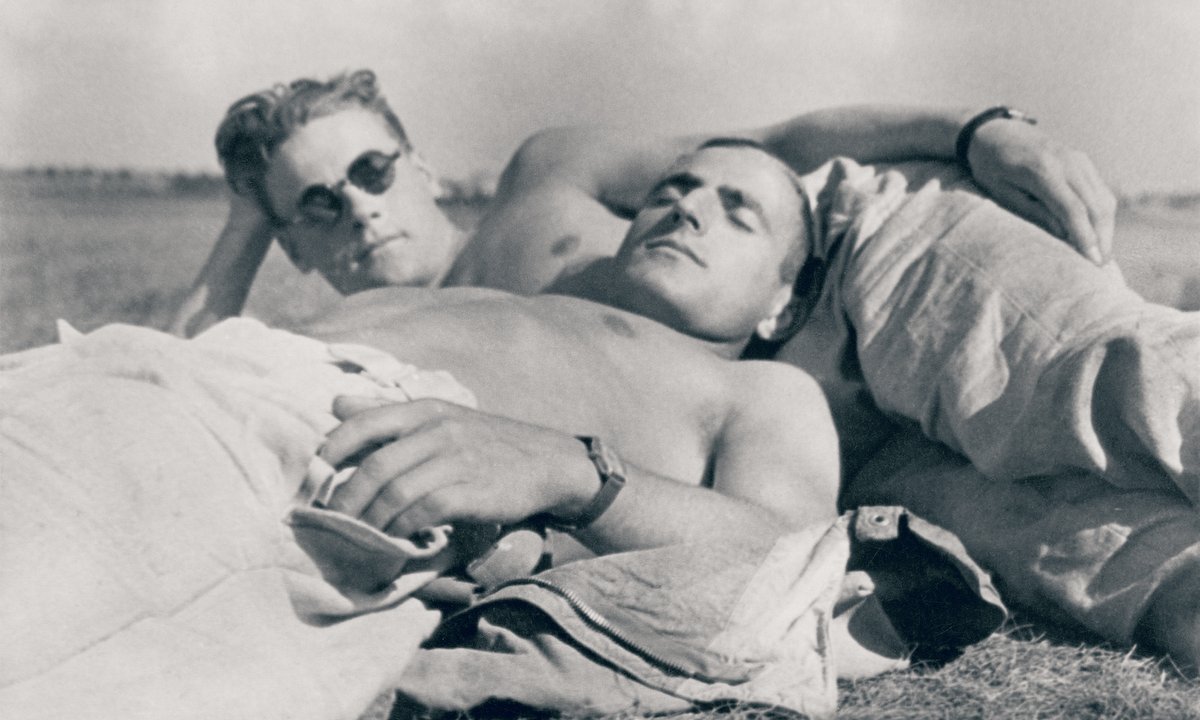 How Hugh Nini and Neal Treadwell assembled a trove of early vernacular photos of men in love How Hugh Nini and Neal Treadwell assembled a trove of early vernacular photos of men in love