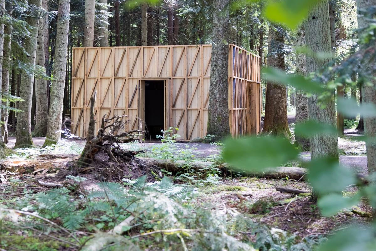 Momentum 11 takes place across various sites in Moss, Norway. Installation view of S-AR’s Pabellón Plataforma (Platform Pavilion), 2021 Photo: © Eivind Lauritzen