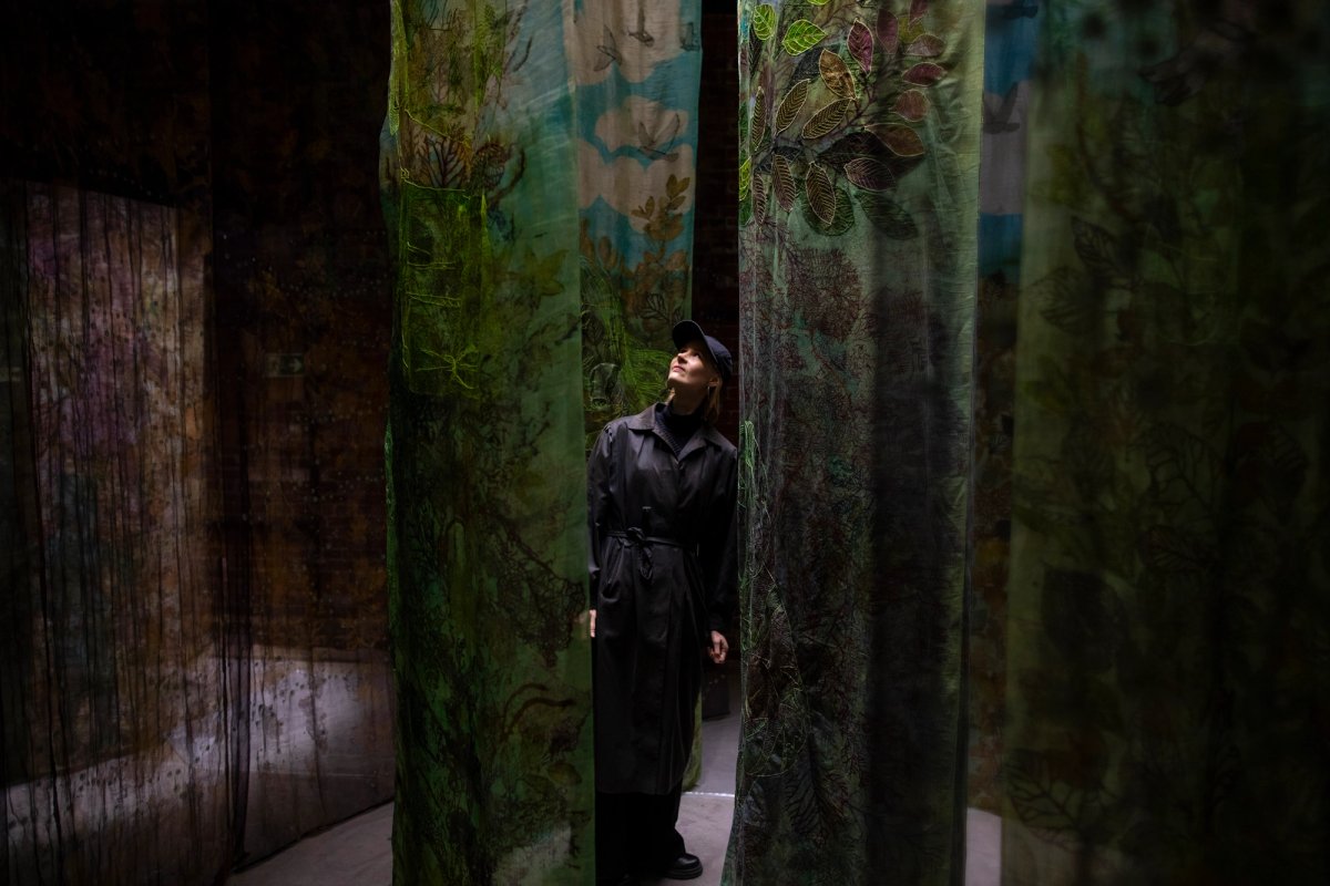 Geraldine Javier: Witness, 2025, detail. Helsinki Biennial 8.6.–21.9.2025, Vallisaari Island
Photo: HAM / Helsinki Biennial / Maija Toivanen