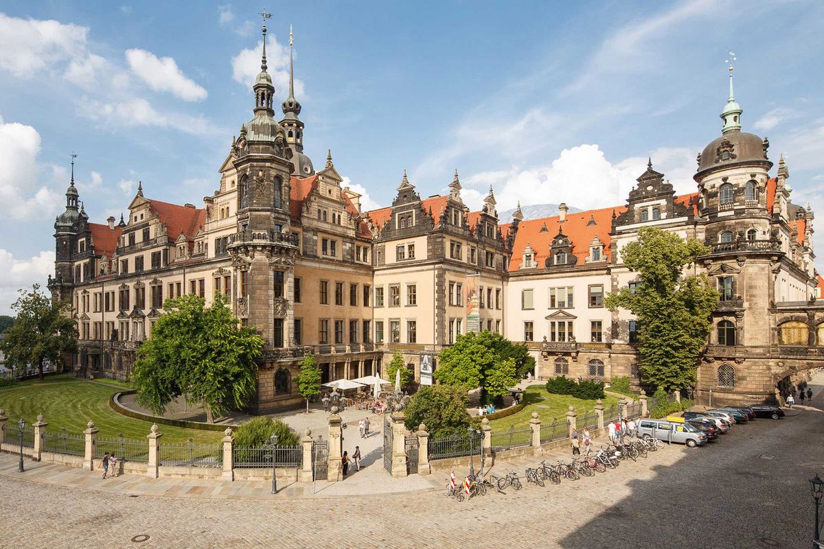 The Residenzschloss in its rebuilt glory

Photo: David Brandt, © SKD

