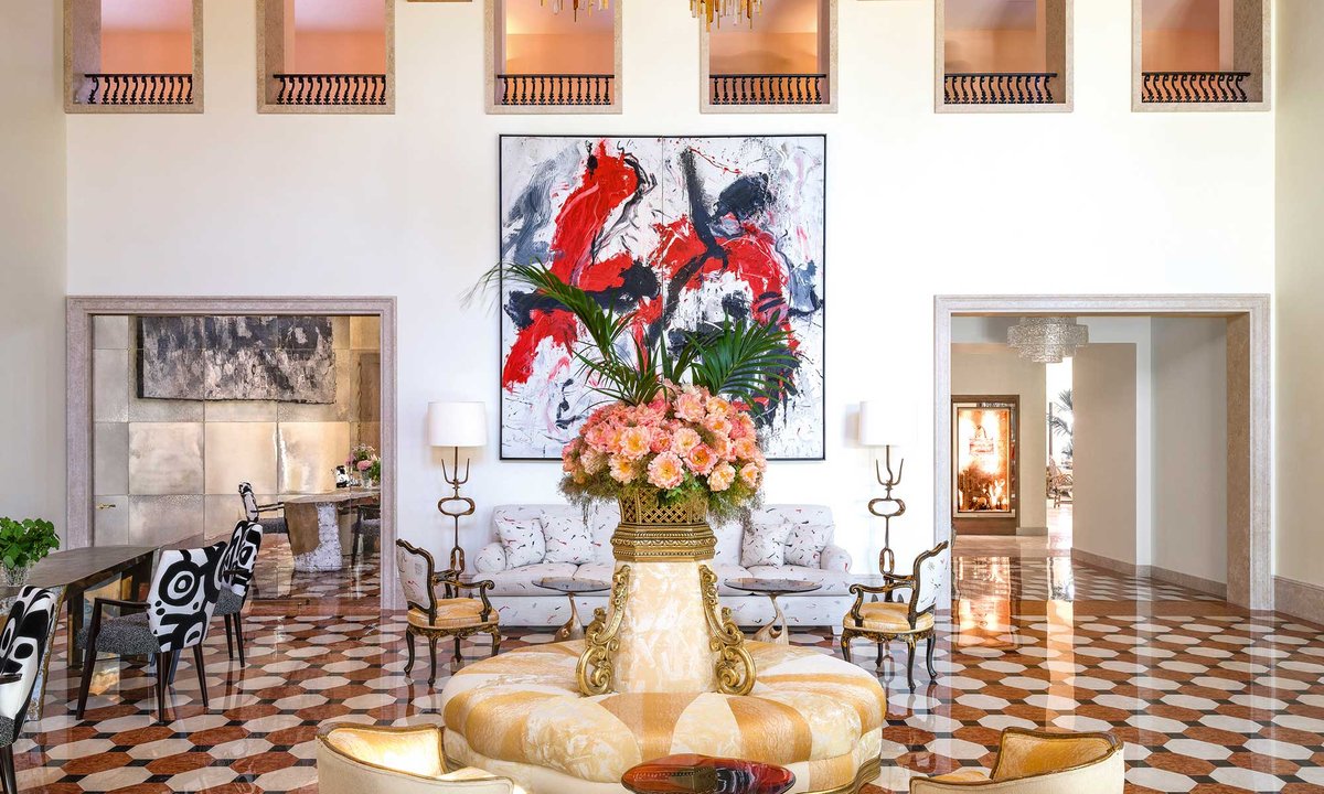 The shifting market for luxury: can legacy brands navigate new trends and buyers? – The Art Newspaper The shifting market for luxury: can legacy brands navigate new trends and buyers? – The Art Newspaper