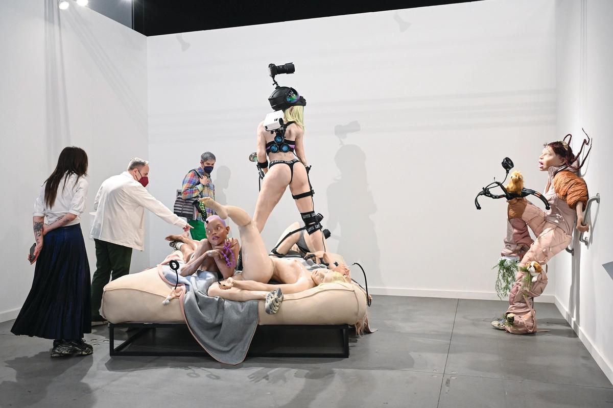 Cajsa von Zeipel’s object-laden silicone sculptures, which are selling for seven figures at Company Gallery, draw crowds—and many questions Photo by Casey Kelbaugh