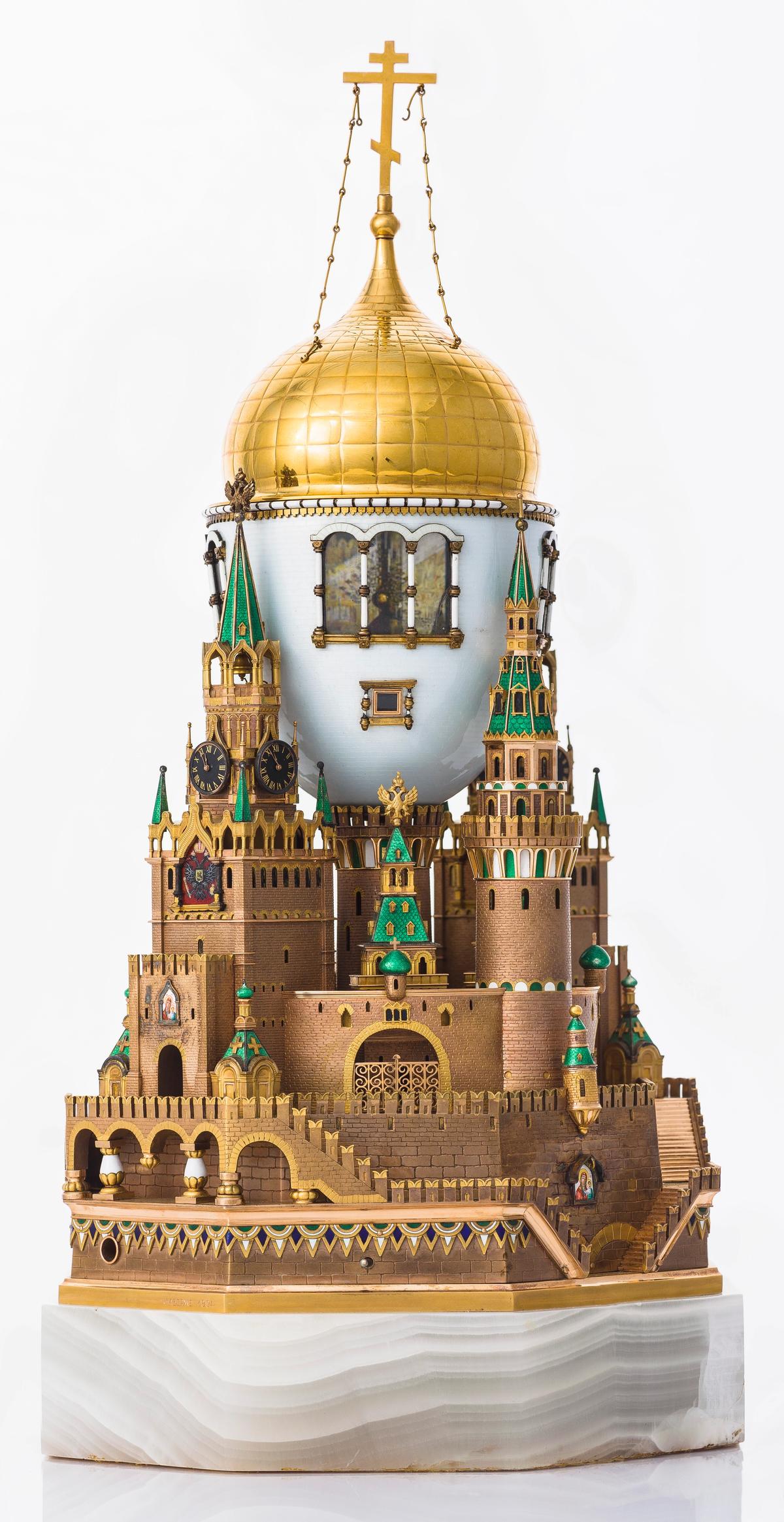 The Moscow Kremlin Egg (1906) is the largest Imperial egg made by Peter Carl Fabergé © The Moscow Kremlin Museums