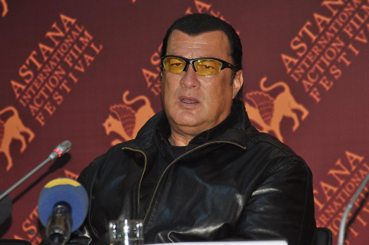 Steven Seagal is a supporter of Putin Wikicommons