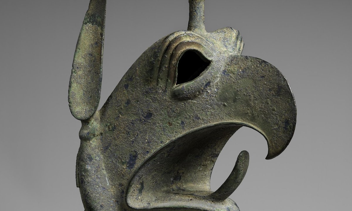 Metropolitan Museum repatriates ancient bronze griffin head that was stolen from Greek institution – The Art Newspaper Metropolitan Museum repatriates ancient bronze griffin head that was stolen from Greek institution – The Art Newspaper