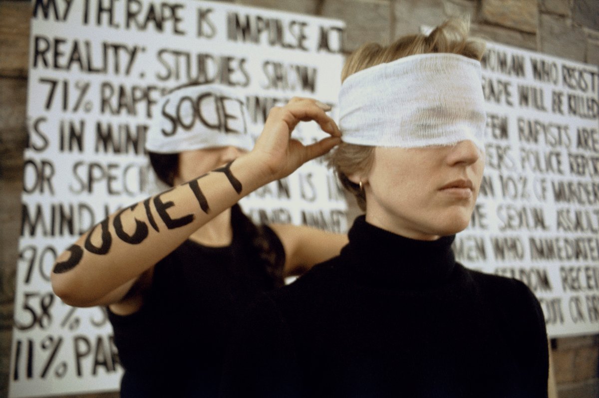 Documentation of Leslie Labowitz Starus’s Myths of Rape (1977), part of Suzanne Lacy’s Three Weeks in May Photo: Suzanne Lacy, © Leslie Labowitz Starus and Suzanne Lacy