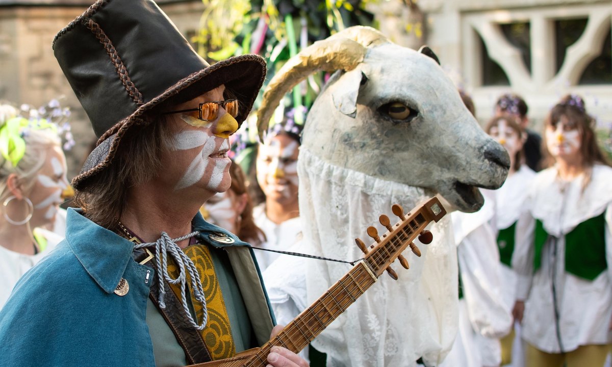 Folk is having a revival-in the art world too