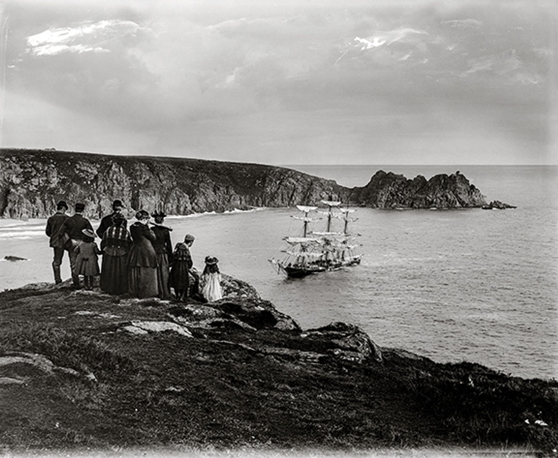 The Granite State was wrecked off Gwennap Head, Cornwall in 1895. A report in the Cornishman newspaper referred to the “promptness” with which the Gibsons arrived at the scene © The Gibsons of Scilly, the National Maritime Museum