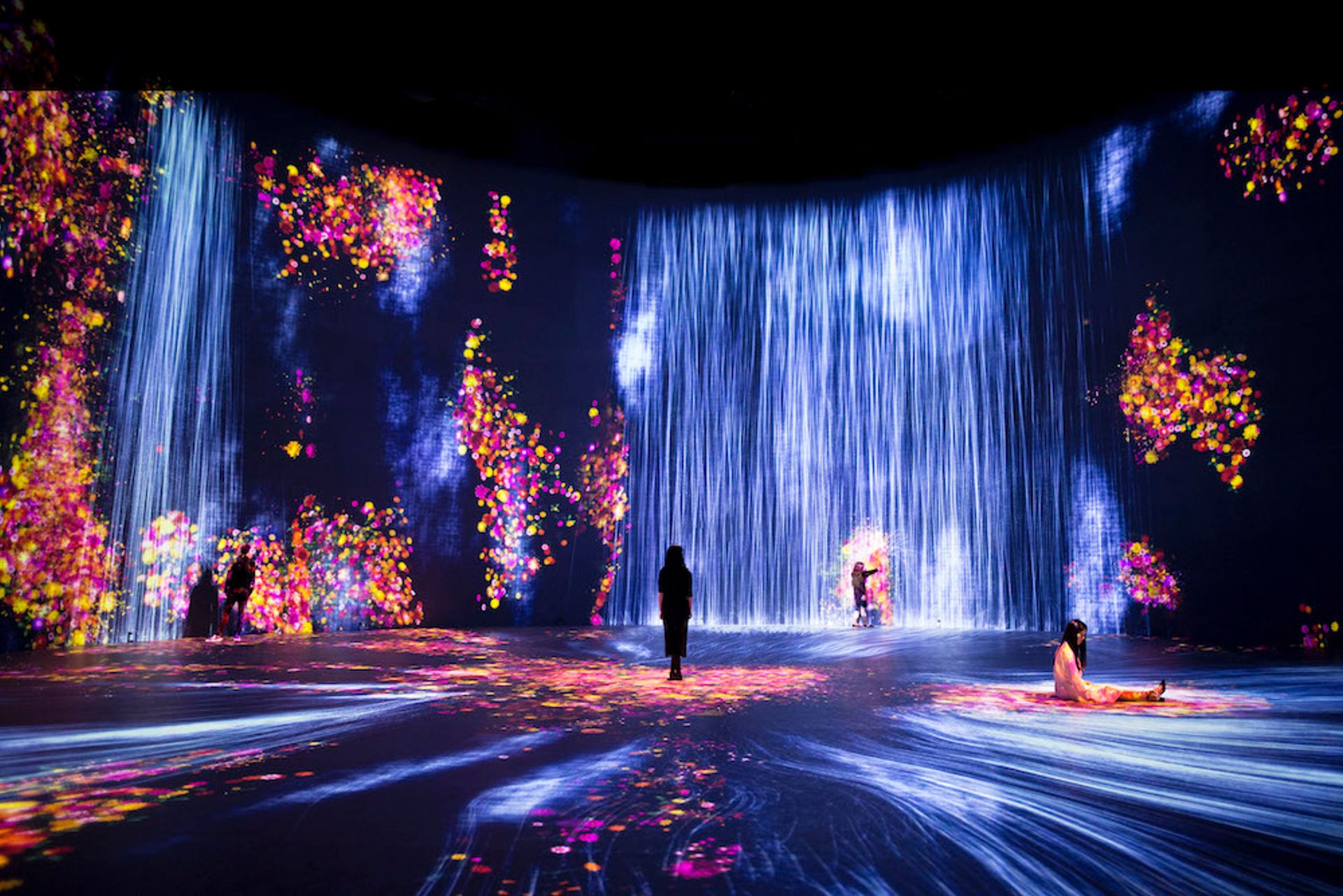 teamLab, exhibition view of Every Wall is a Door (2020) at Superblue in Miami, Florida © teamLab, courtesy Pace Gallery