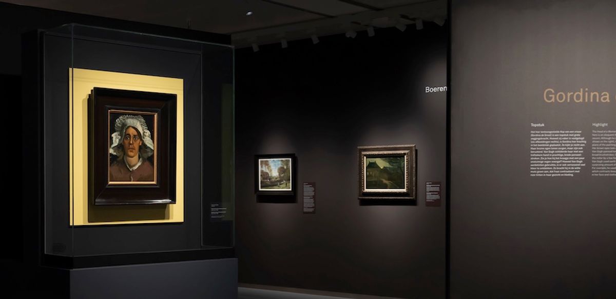 Installation view featuring Van Gogh’s Head of a Woman (Gordina de Groot) (March-April 1885) at Het Noordbrabants Museum
Private collection, on loan to Het Noordbrabants Museum, ’s-Hertogenbosch (photograph Jan-Kees Steenman)