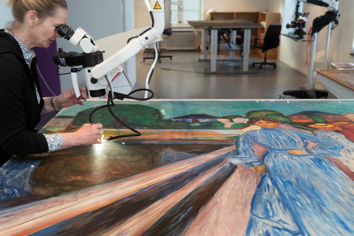 Eighteen Edvard Munch paintings bound for a new show at London’s Courtauld Gallery were first examined and cleaned by their lender, Kode museums in Bergen, Norway Dag Fosse/KODE