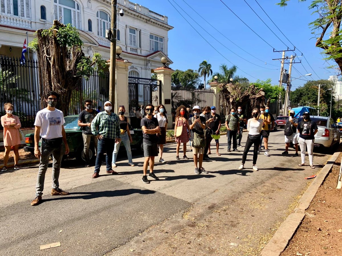 Members of the Cuban 27N movement, named after a day of major protests in November, gathered again today in front of the Ministry of Culture in Havana