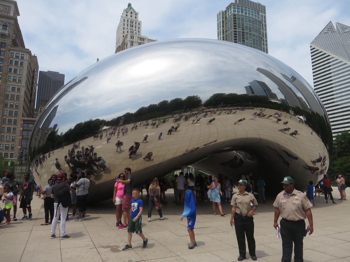 Anish Kapoor's Cloud Gate (2006) in Chicago's Millennium Park, under normal circumstances Photo by Ken Lund, via Flickr
