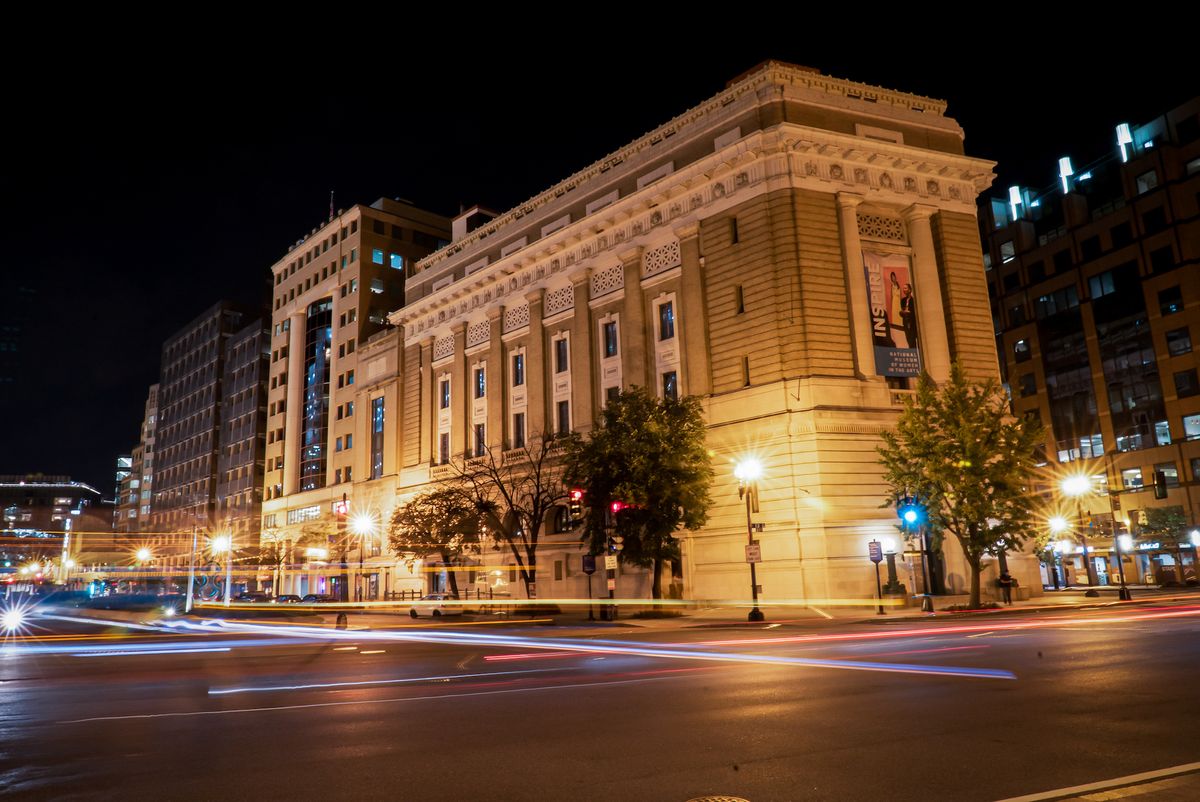ational Museum of Women in the Arts, exterior, 13th Street and New York Avenue sides, evening, 2019 Photo by Cameron Robinson