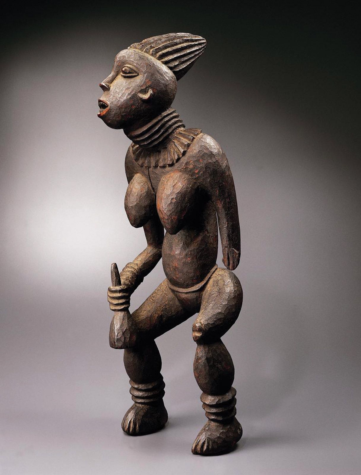 Paris's Dapper Foundation stalls talks over Cameroonian sculpture