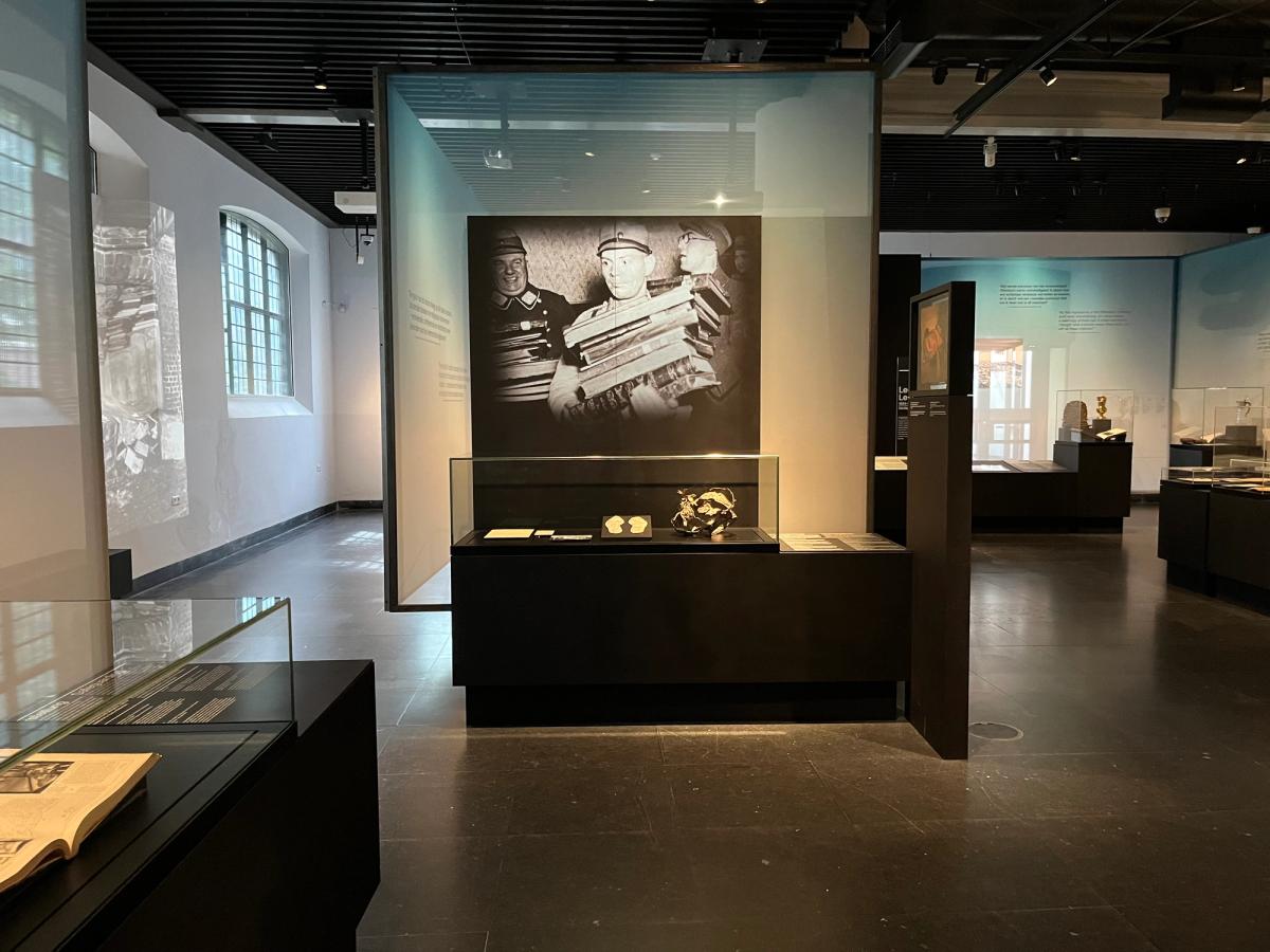 An installation view of the section Humiliation in Looted. Exhibition design by Bureau Caspar Conijn and the independent spatial designer Lies Willers Photo: Julie-Marthe Cohen