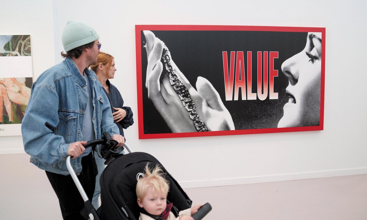 Collectors snap up California artists’ work at Frieze Los Angeles Collectors snap up California artists’ work at Frieze Los Angeles