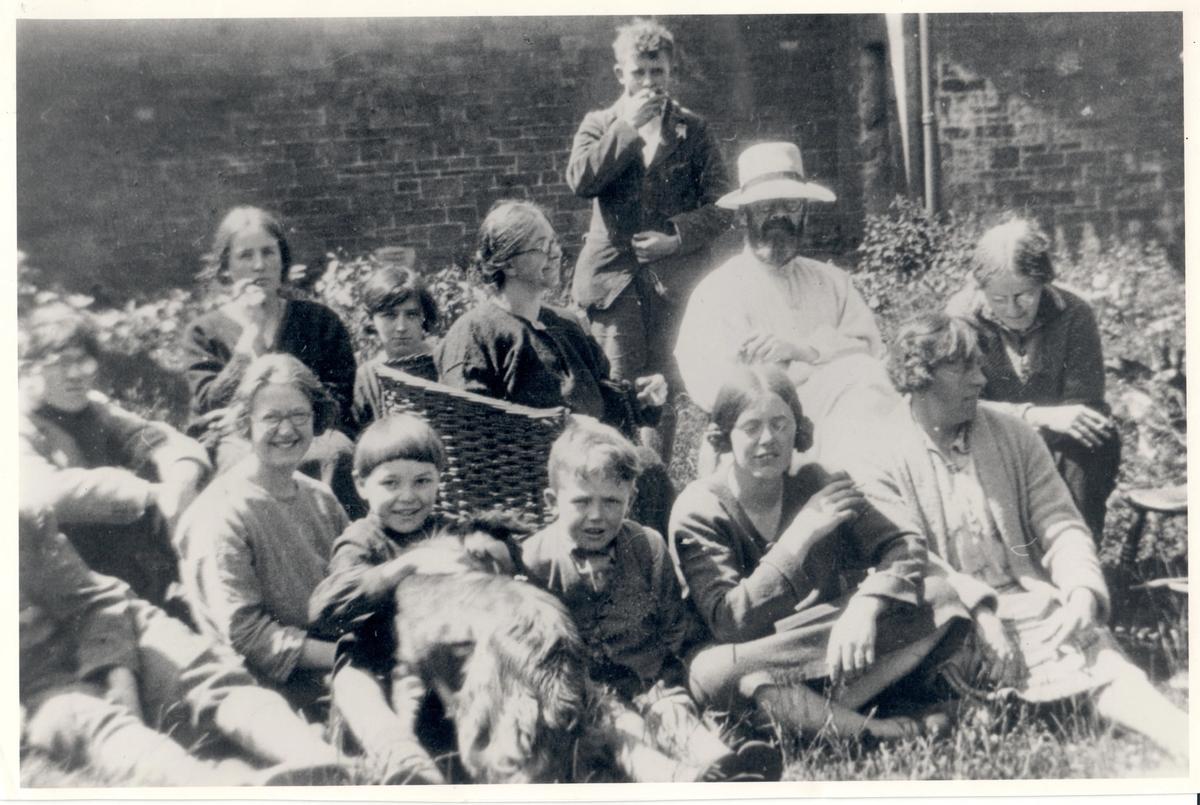 A photograph of the Gill family included in the It Takes A Village exhibition
Courtesy of the Ditchling Museum of Art and Craft