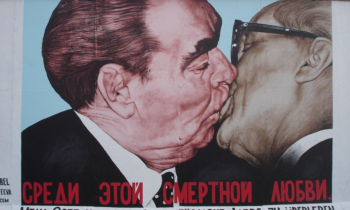 Russian artist Dmitry Vrubel, who created well-known Brezhnev-Honecker kiss mural on Berlin Wall, has died aged 62 Russian artist Dmitry Vrubel, who created well-known Brezhnev-Honecker kiss mural on Berlin Wall, has died aged 62