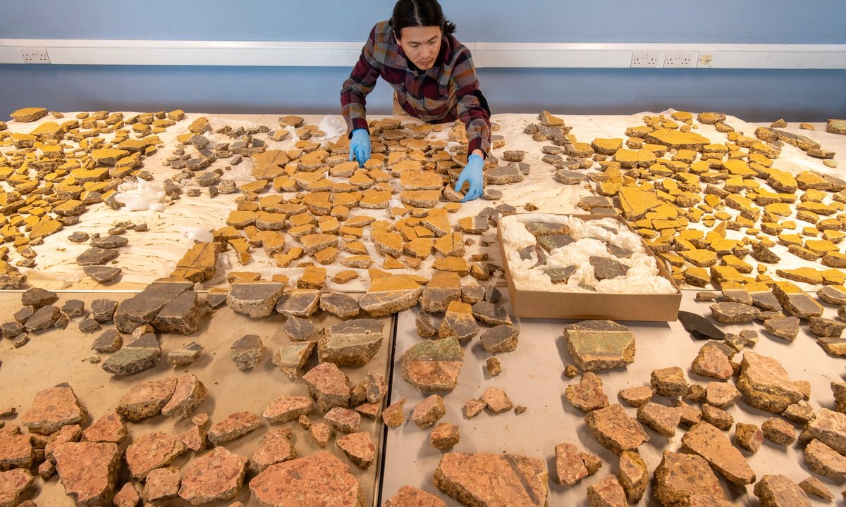 Painted Roman plaster discovered in London may reveal name of interior decorator who lived almost 2,000 years ago Painted Roman plaster discovered in London may reveal name of interior decorator who lived almost 2,000 years ago