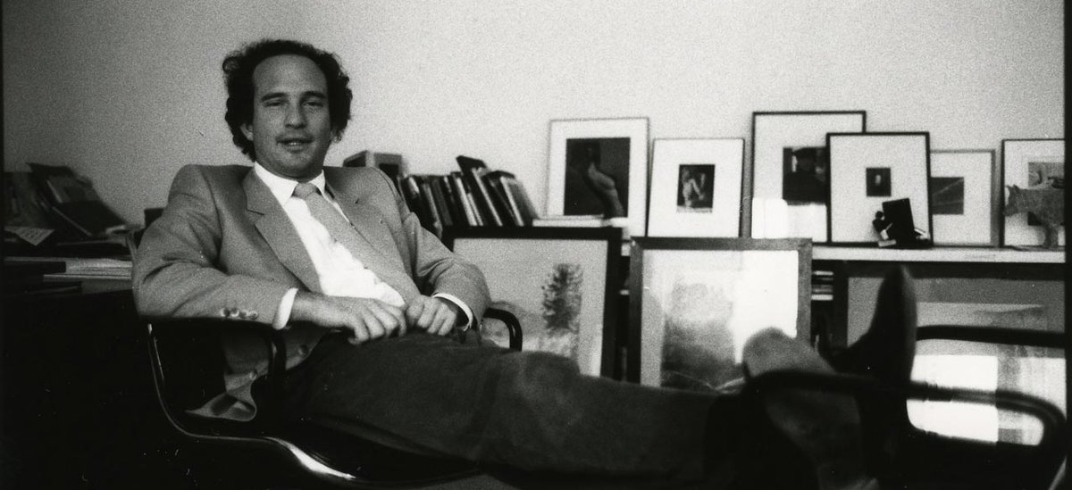 Daniel Wolf in his New York gallery, 1983 © Johnny Pigozzi