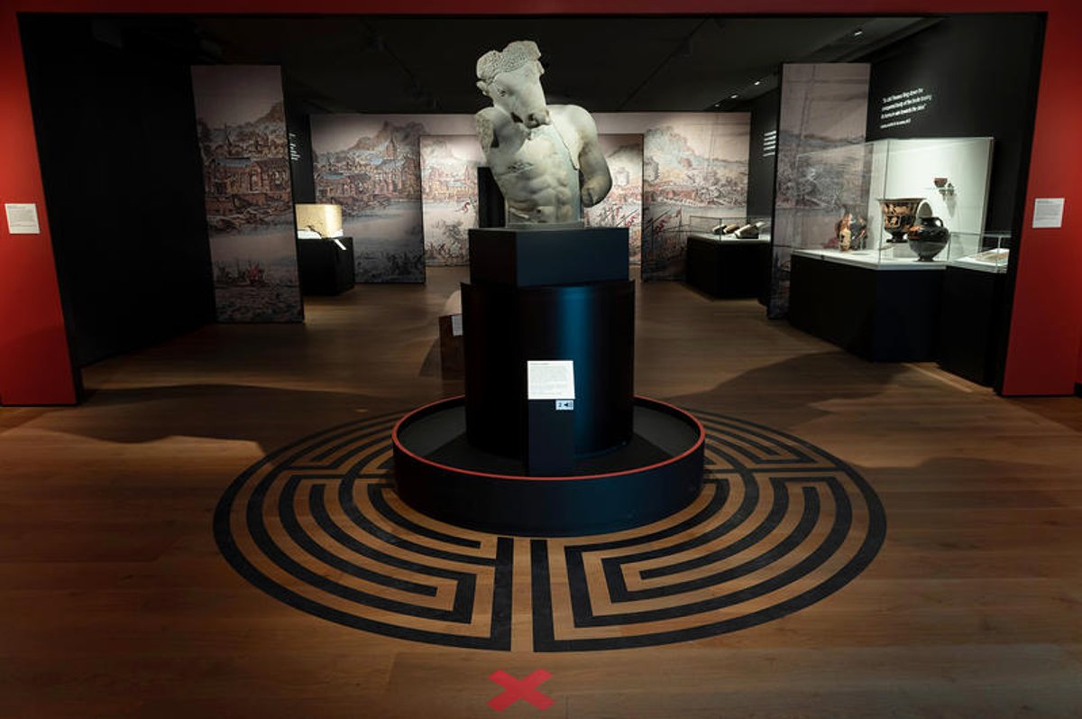 More than 100 artefacts were lent by Greek museums for the recent Labyrinth: Knossos, Myth & Reality exhibition at the Ashmolean Museum in Oxford. But Greece does not allow loans to the British Museum because of the unresolved dispute over the Parthenon Marbles © Ashmolean Museum