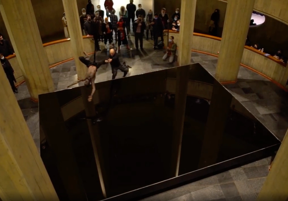 Moments before Yaser Khaseb hit the oily surface of Haraguchi’s Matter and Mind (1977). Courtesy of the artist.