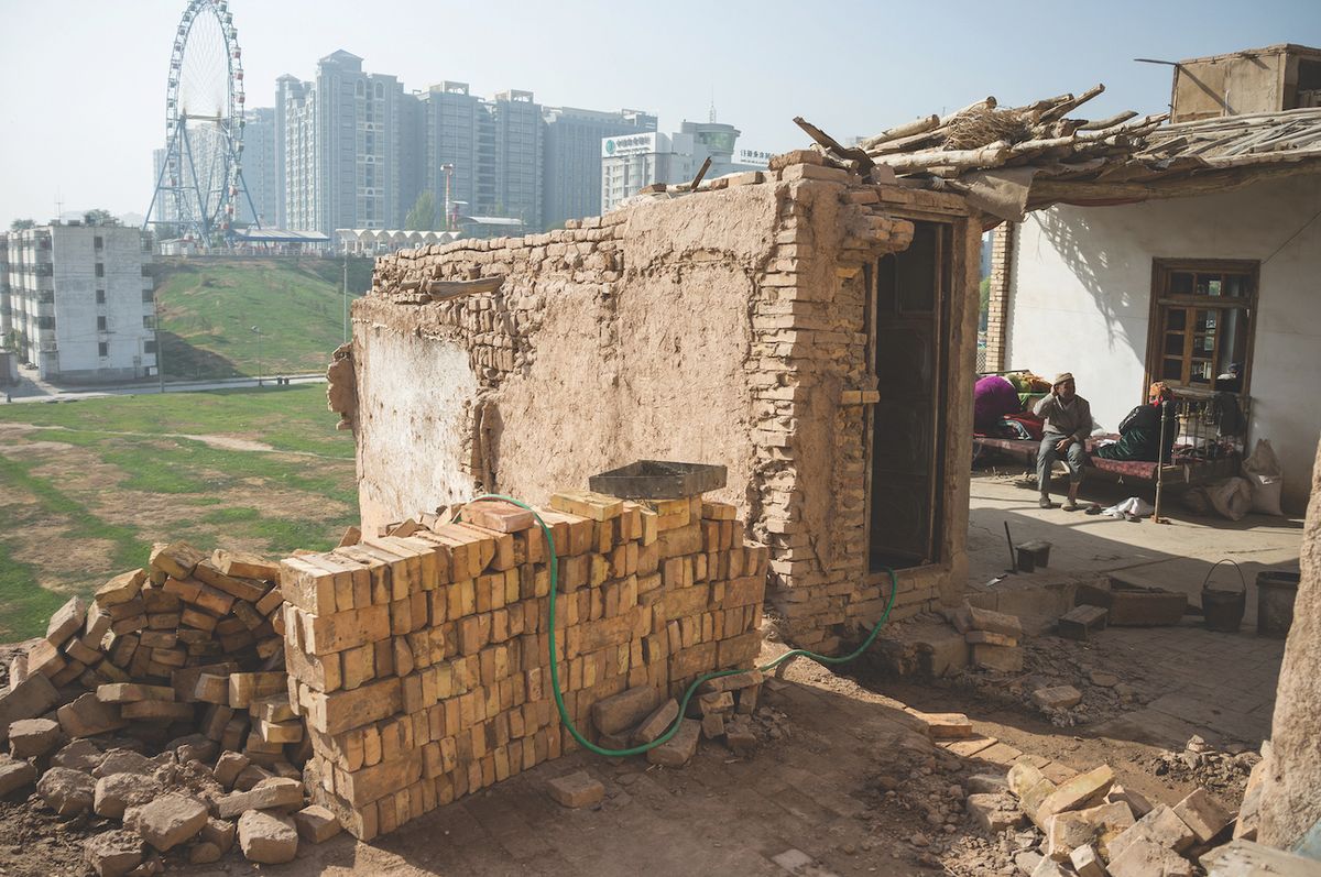 Kashgar’s old city has been demolished, along with 70% of its mosques, and its population displaced @ 2012 Wulingyun