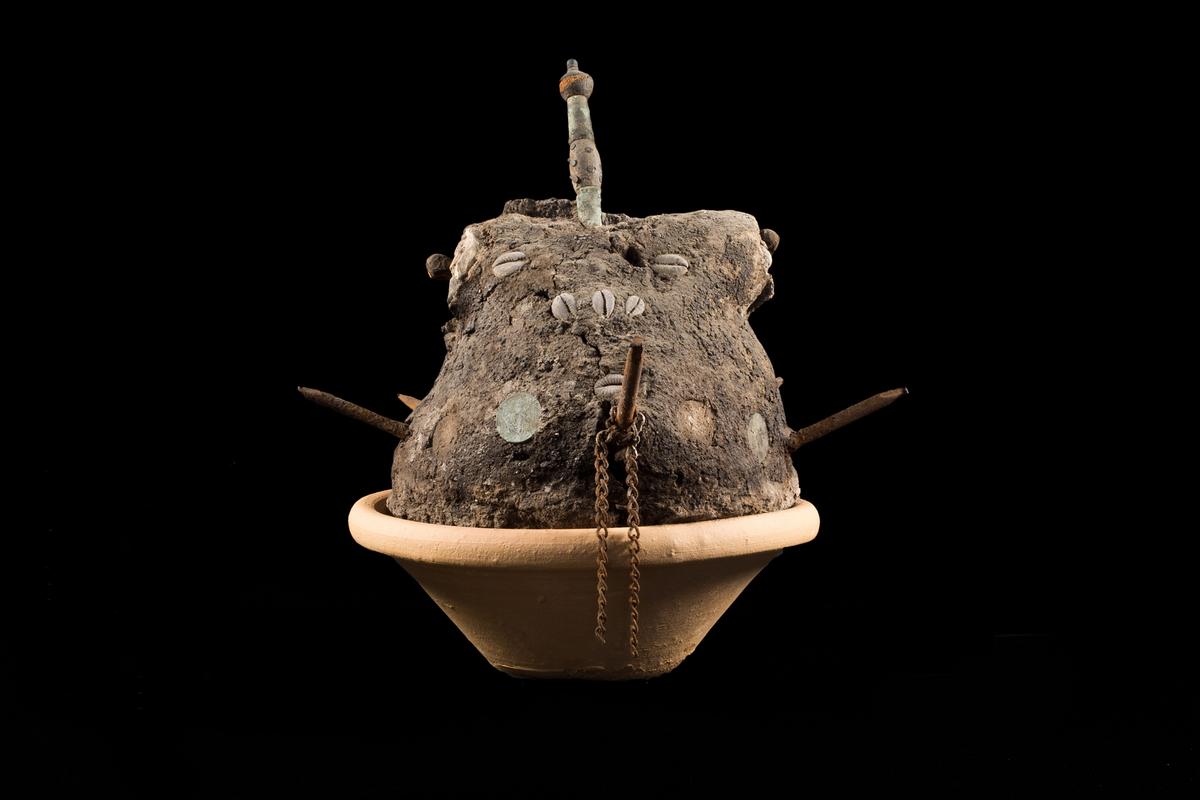 More than 500 objects from Afro-Brazilian religions were returned to the Museu da Republica after being confiscated by police as part of "black magic" rituals between 1889 and 1945 Photo: Oscal Liberal/IPHAN