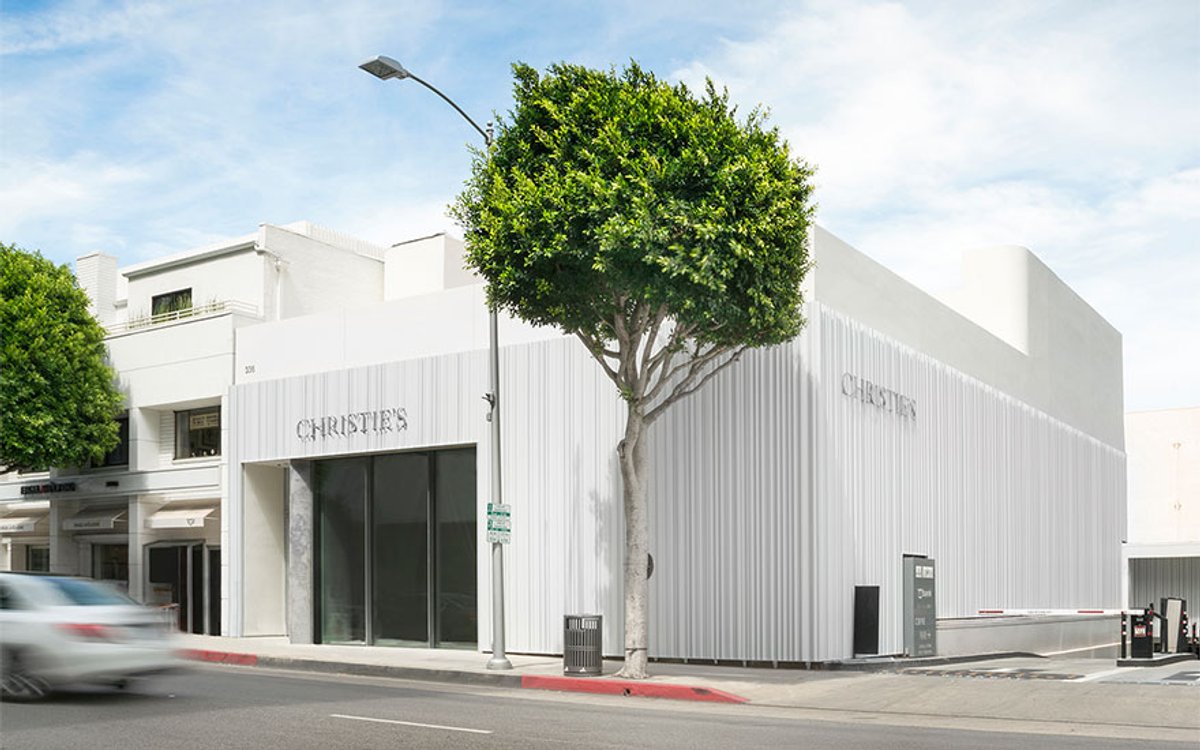 The ruling could open the door for Christie’s and Sotheby’s to hold more contemporary auctions in Los Angeles